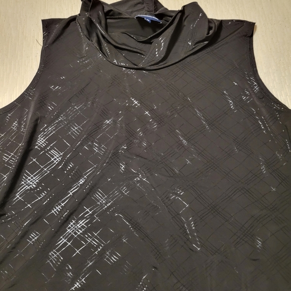 Blouse - Picture 2 of 2